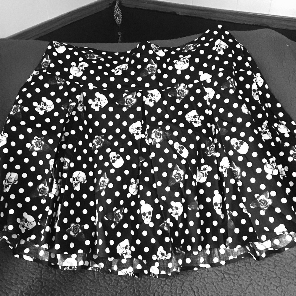 Mini pleated skirt